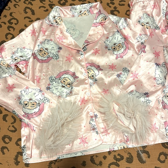 Viral Santa PJs with Fur - Picture 2 of 5